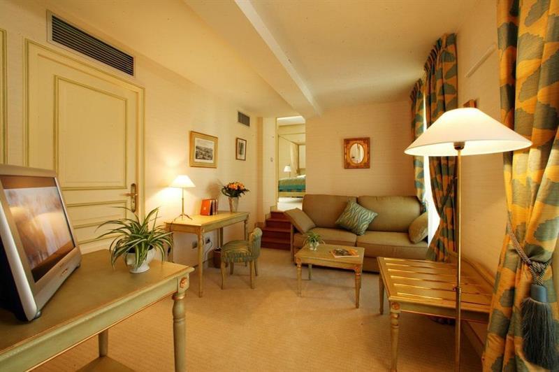 Au Grand Hotel De Sarlat - Pavillon De Selves Zewnętrze zdjęcie